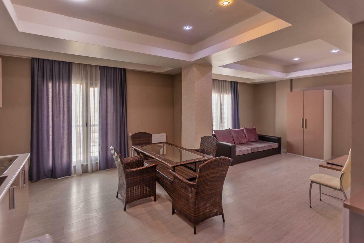 Diplomat Suites Baku Exteriör bild
